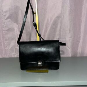 Black Patricia Nash Crossbody. No callouts. clean inside.